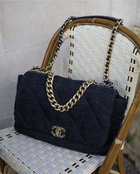 chanel 19 purse.